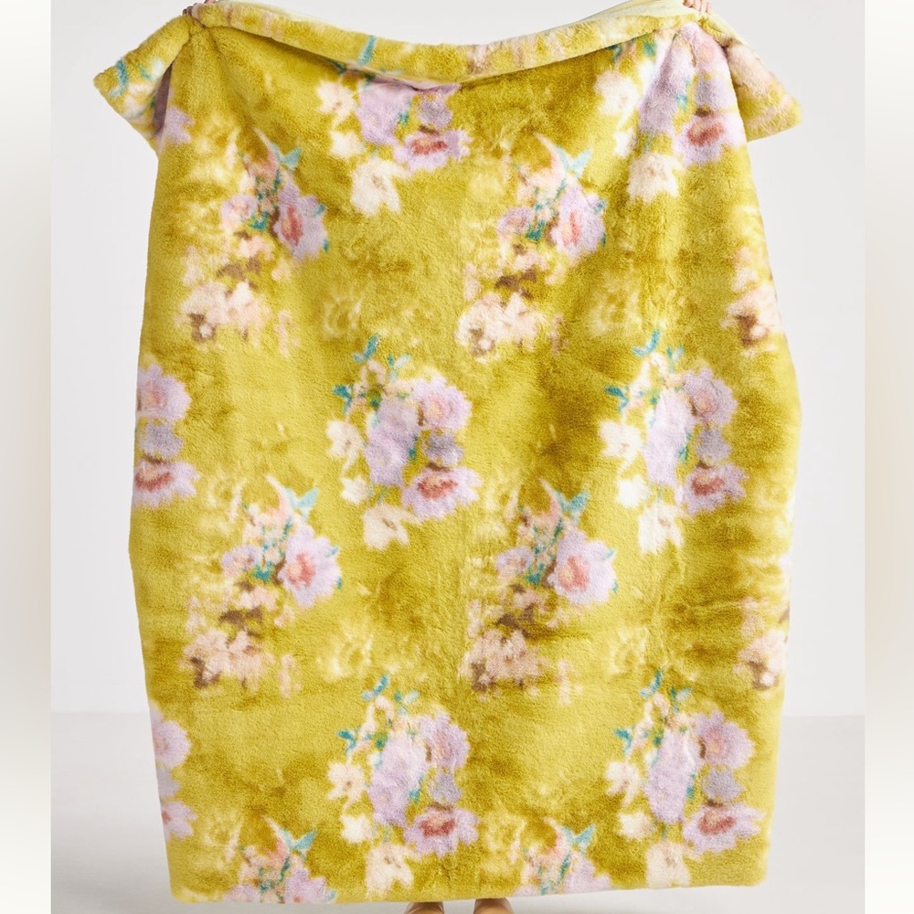 NWT RARE Anthropologie Sophie Throw